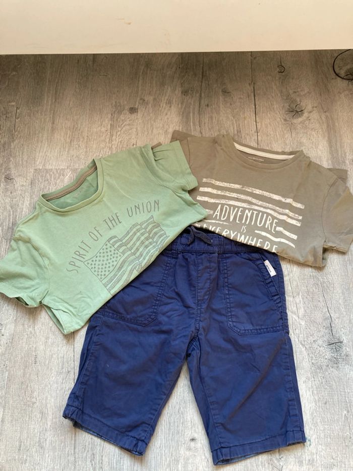 Lot bermuda tee shirt 6 ans
