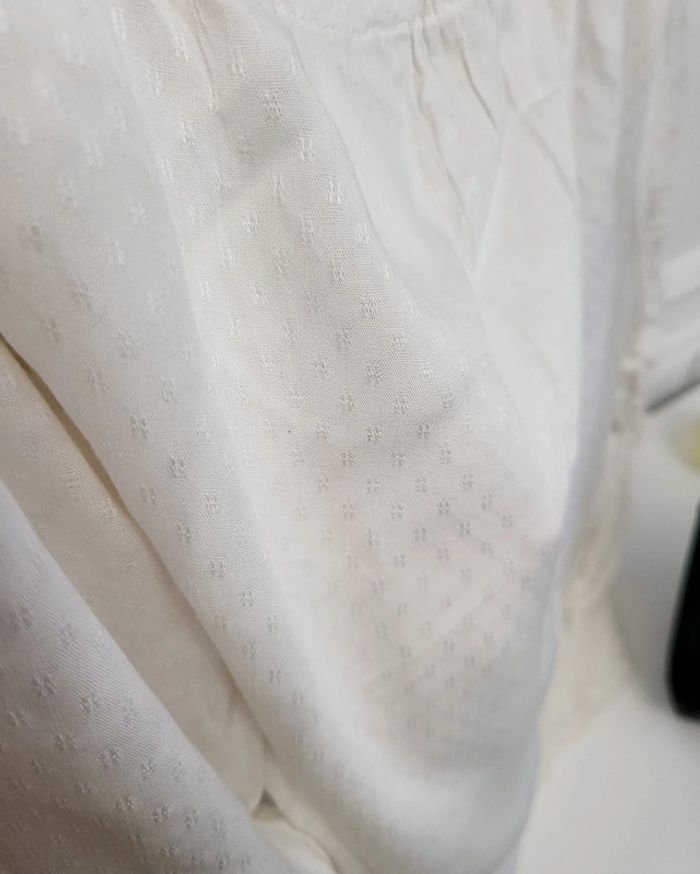 Blouse blanche taille 40 H&M épaule dénudée - photo numéro 3