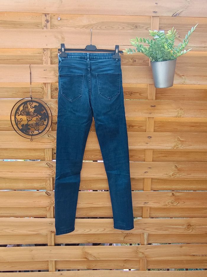 Skinny taille 36 - photo numéro 4