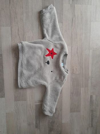 Magnifique pull mixte  doux 18 mois
