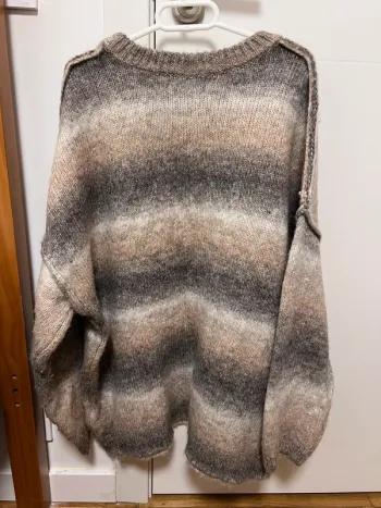 Suéter nuevo, talla L