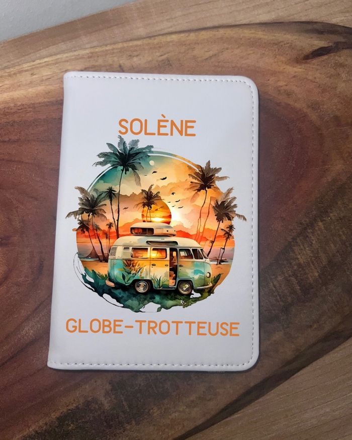 Étui passeport personnalisé - photo numéro 2