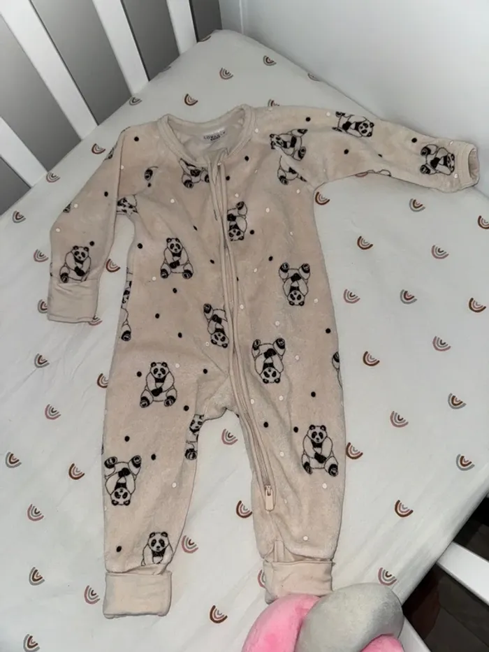 Pyjama panda