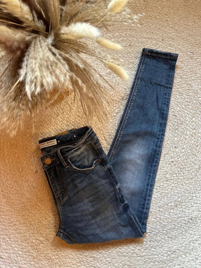 Jean femme stradivarius - taille XS (34)