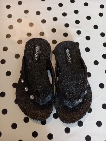 Tong fille noir taille 24