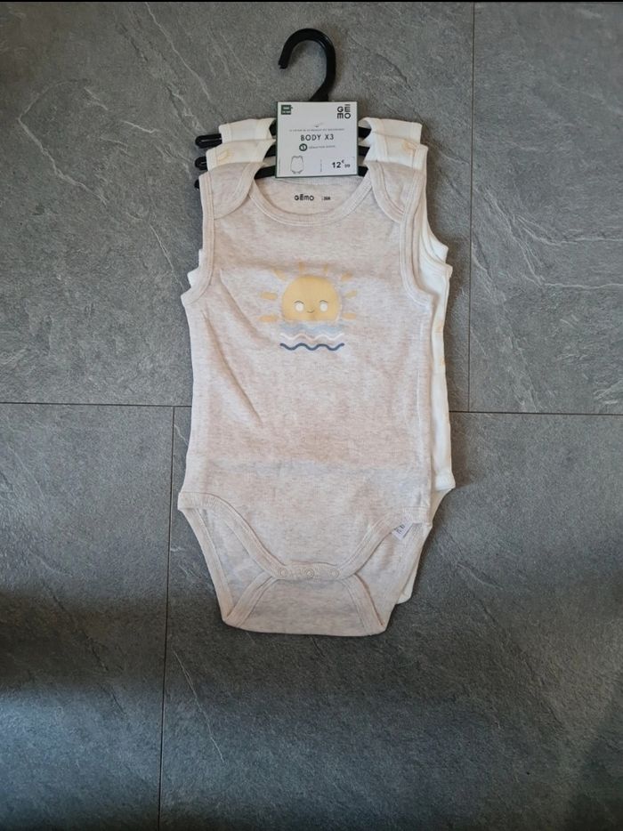 Lot de 3 bodys débardeur gémo taille 36 mois neuf