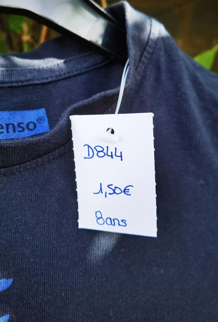 D844 - tee shirt ML 8 ans - photo numéro 4