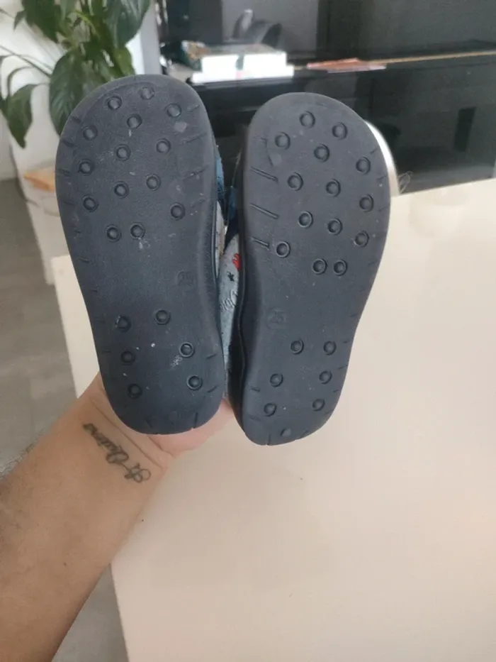 Petit chausson dinosaure taille 25 - photo numéro 3