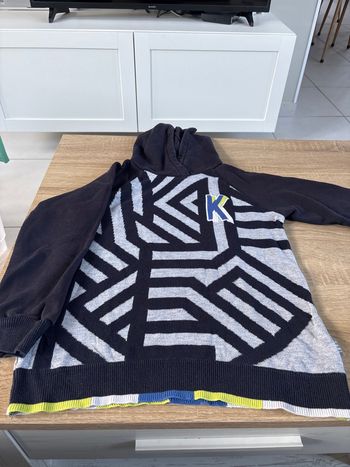 Pull IKKS 8 ans bon état