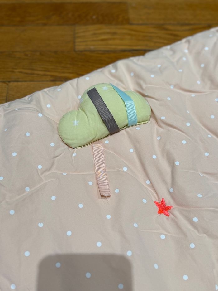 Tapis d’éveil pour bébé Vertbaudet avec petits jeux sensoriels intégrés - photo numéro 5