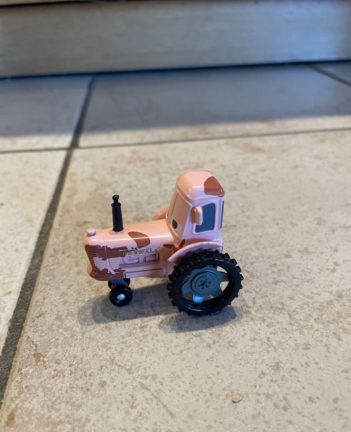 Tracteur rose Cars - photo numéro 4