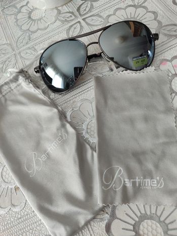 Lunettes de soleil miroir neuves