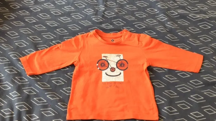 T-shirt manches longues 6 mois