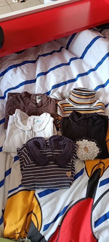 Lot pulls 12mois bebe fille 