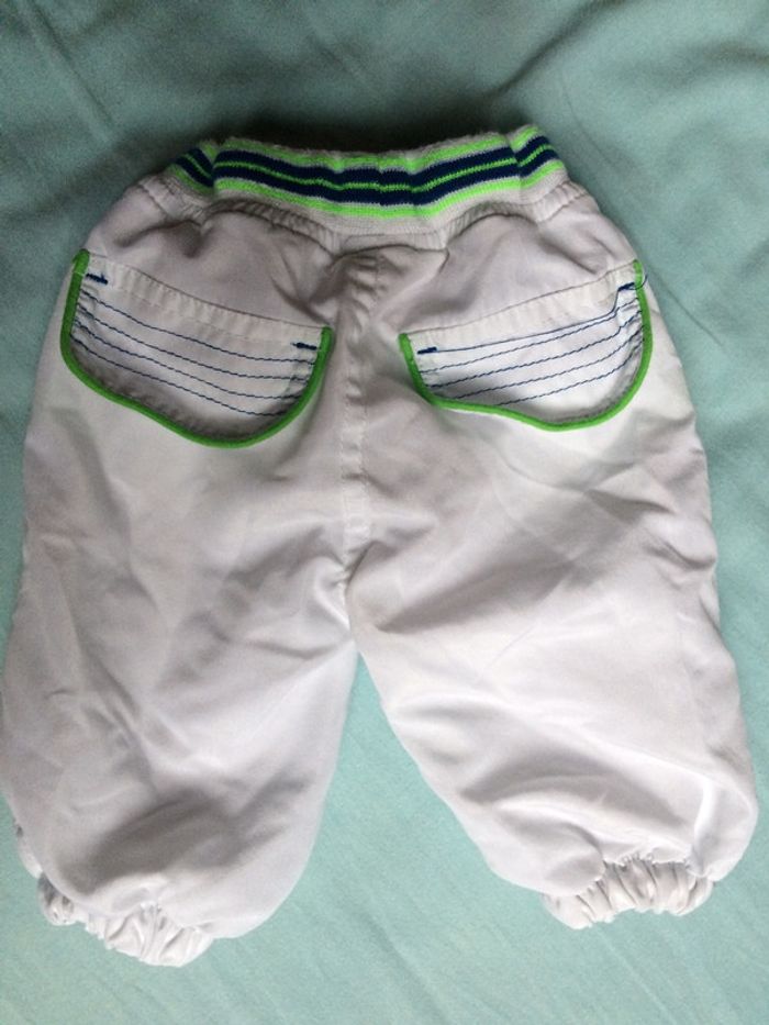 Pantalon blanc 1 mois - photo numéro 3