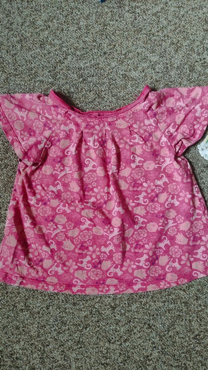 Lot 2 tee shirts 4 ans - photo numéro 2