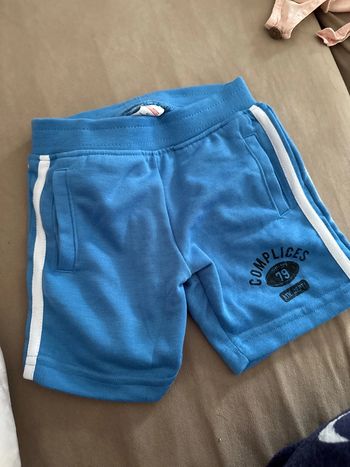 Short complices 4 ans quasiment pas porté