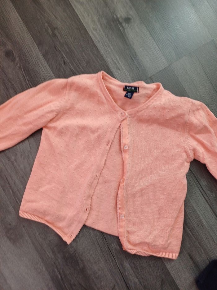 Lot 3 gilets 9  mois - photo numéro 6