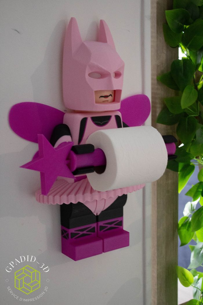 Dévidoir de papier toilette ou simple décoration murale dans un style Lego