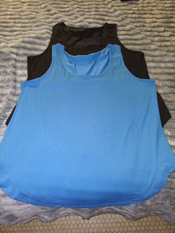 Débardeurs bleu et noir 3 XL