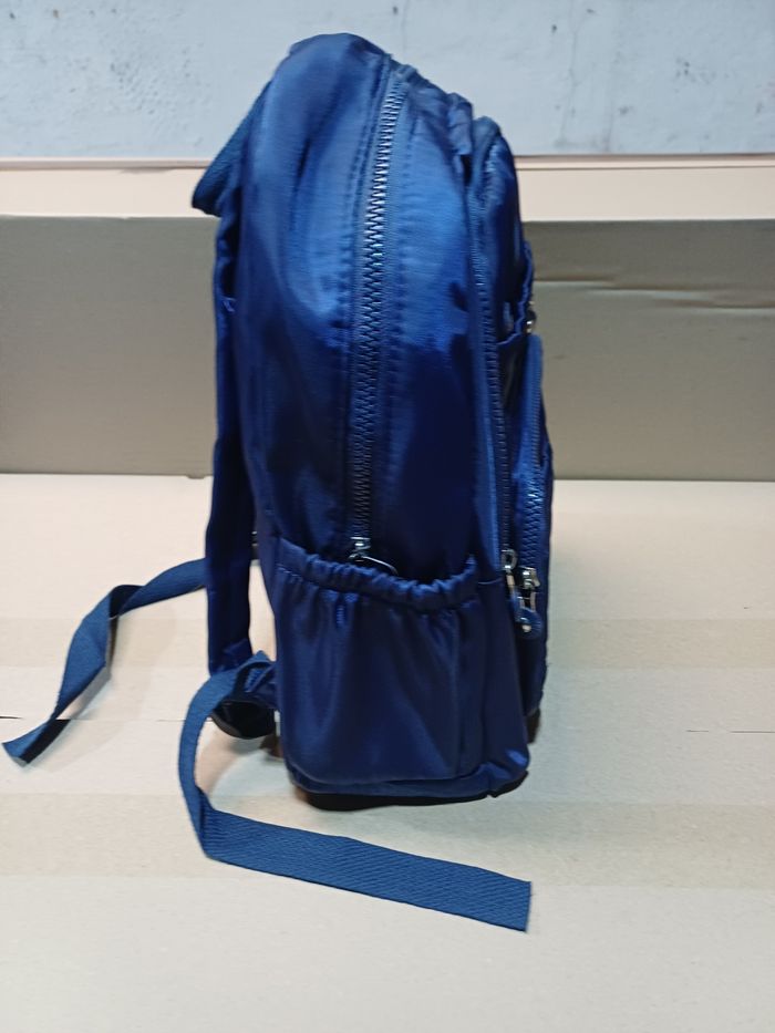 Sac à dos  blue marine en tissu satiné matelassé - photo numéro 6