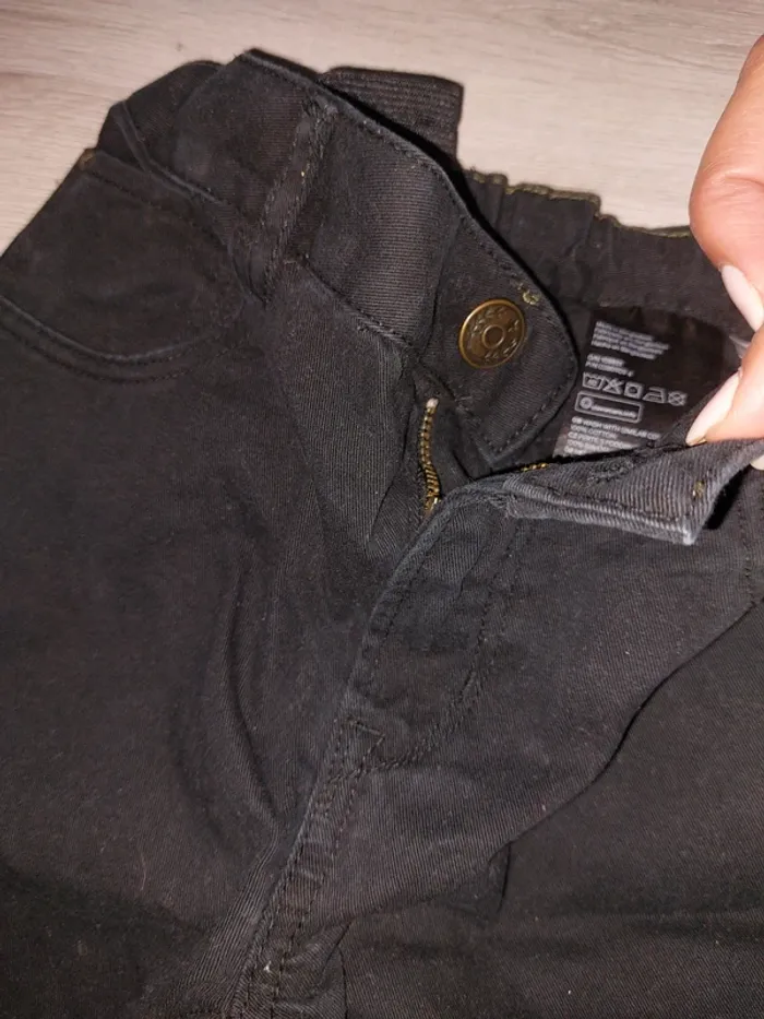 Pantalon noir 8ans - photo numéro 2