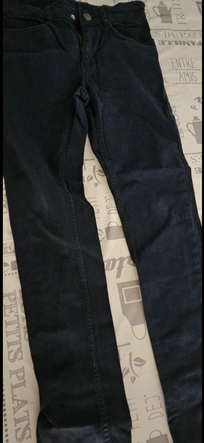 Vend 2 jean, 2 pantalon et 2 joggings garçon 10ans - photo numéro 7