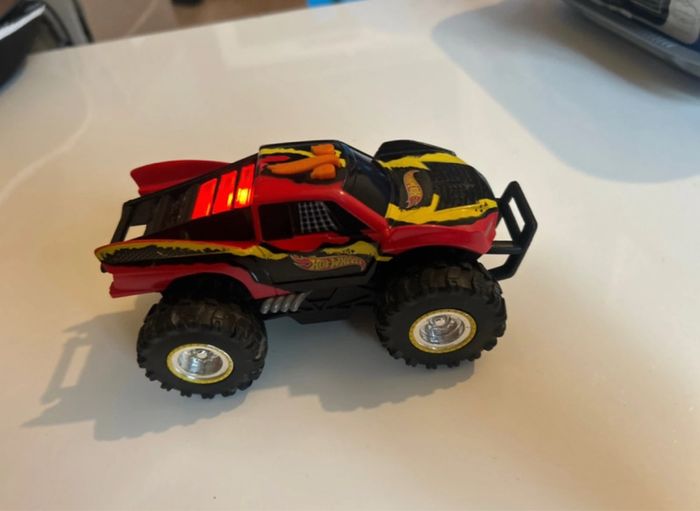 Voiture hotwheels - photo numéro 3