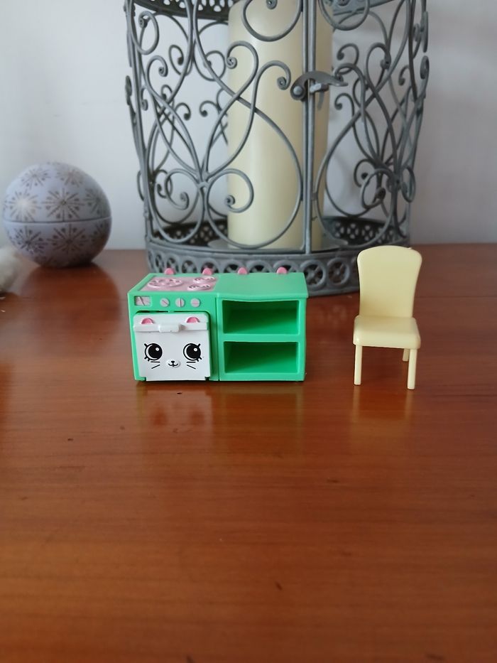 Meubles miniatures/maison poupée: cuisinière & chaise - photo numéro 4