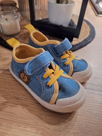 Tennis toile taille 22