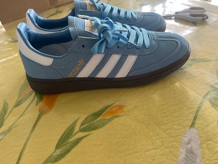 Chaussures, Adidas, spécial bleu marine, taille 42 - photo numéro 5