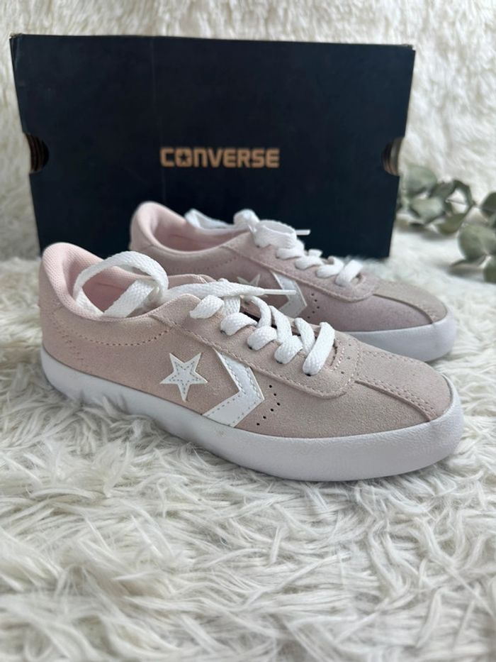 Paire de basket rose poudrée Converse taille 30 - photo numéro 2