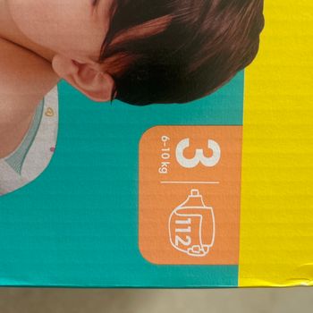 1  paquet de couches Pampers  Mega  pack taille3 (6-10 kg) 112 couches