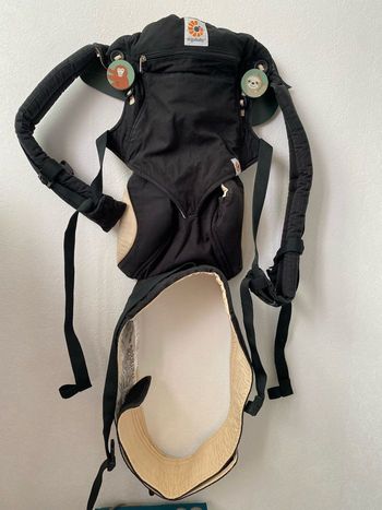 Porte bébé + manteau imperméable