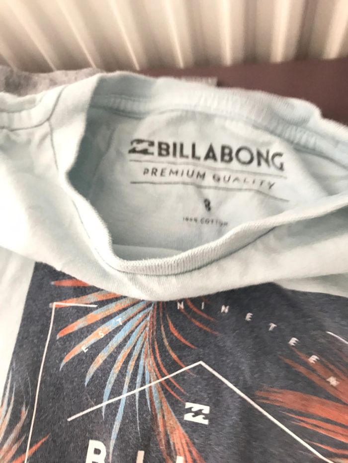 Lot 2 tee shirts Billabong 8 ans - photo numéro 3