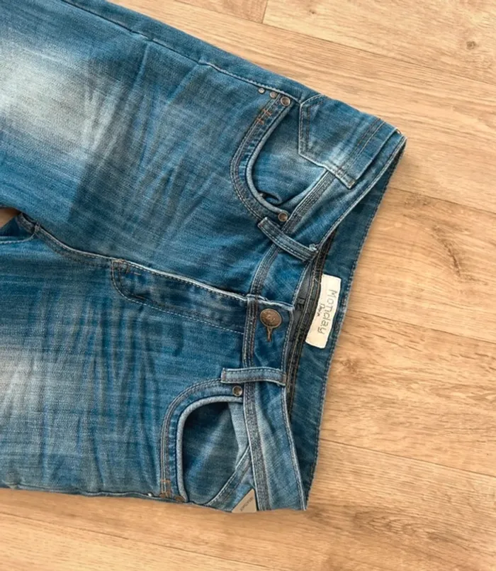 Monday, Jeans, bleu, femme, taille 38 Effet délavé. - photo numéro 2