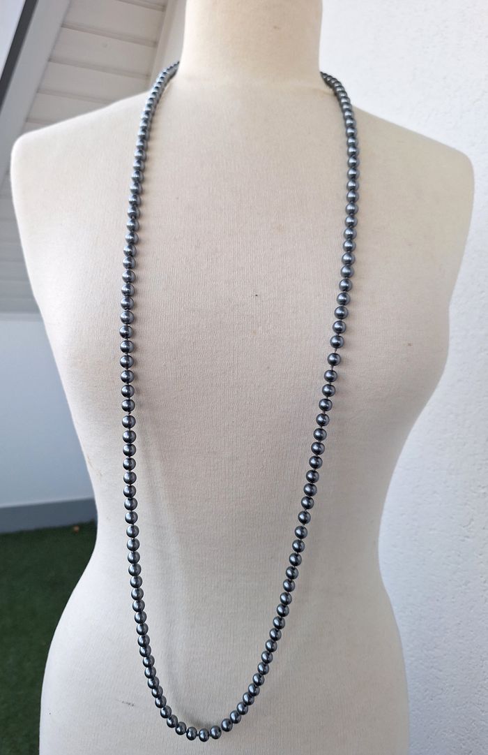 COLLIER A PERLES GRISES ARGENTEES - photo numéro 2