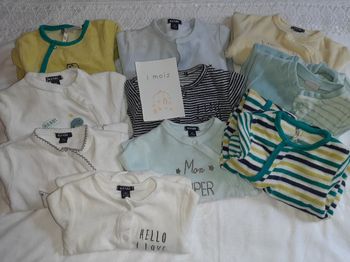Vends Lot de 9 pyjamas bébé 1 mois très bon état+1 offert