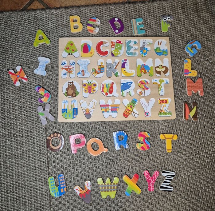 Puzzle alphabet en bois - photo numéro 3