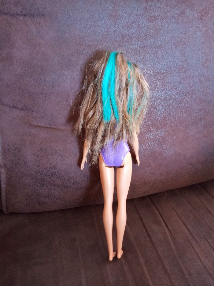 Jolie Barbie "Mattel" (Indonésie) - photo numéro 2