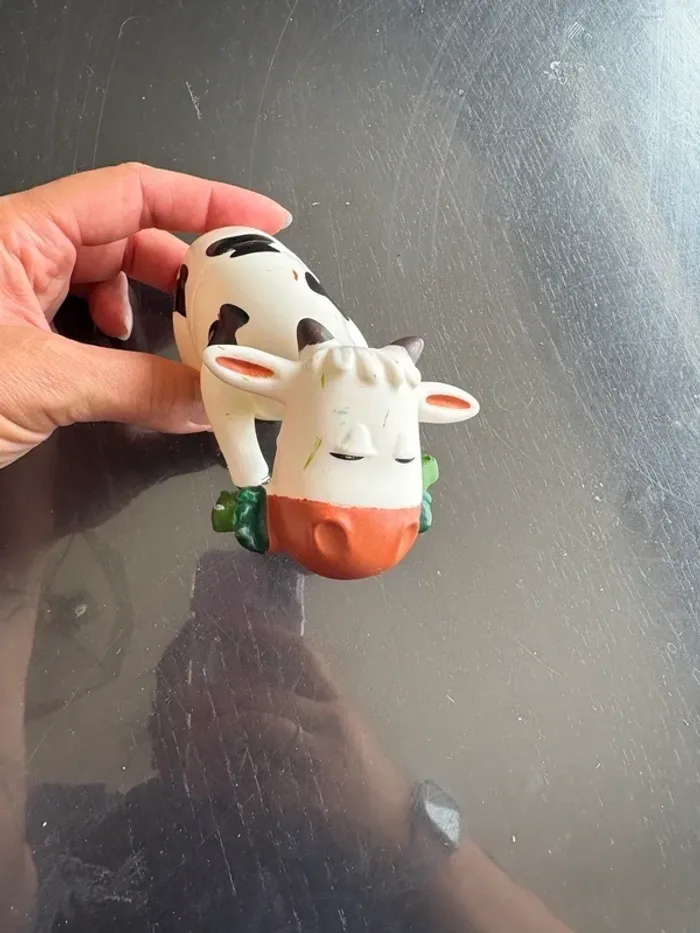 Les animaux de la ferme : la vache- livre + figurine - photo numéro 3