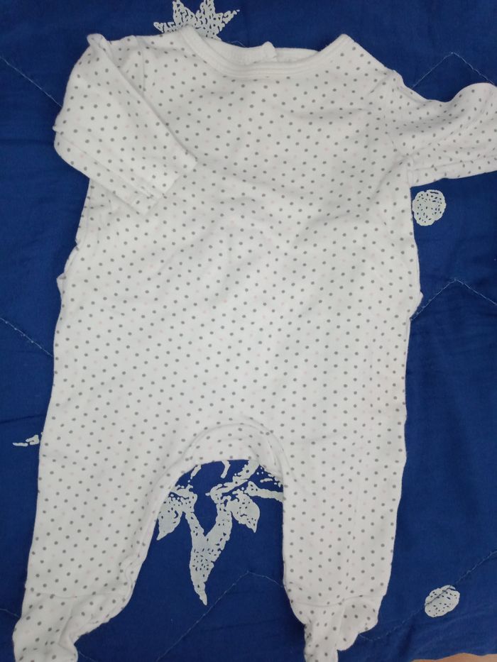 Pyjama comme neuf - photo numéro 7