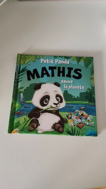Livre petit panda Mathis sauve la planète