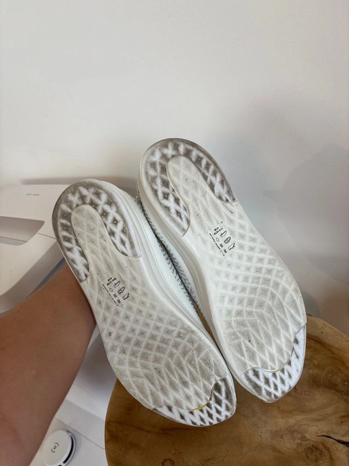 Chaussures blanches à strass faciles à enfiler Gemo taille 40 - photo numéro 6