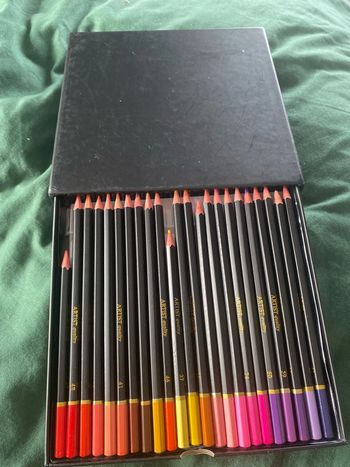 Boîte crayons de couleurs