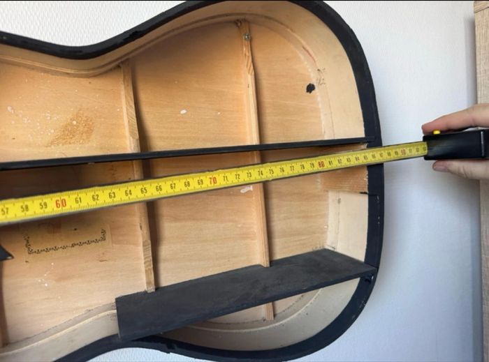 Étagère murale guitare fait main - photo numéro 2