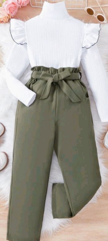 Ensemble tout neuf vêtement