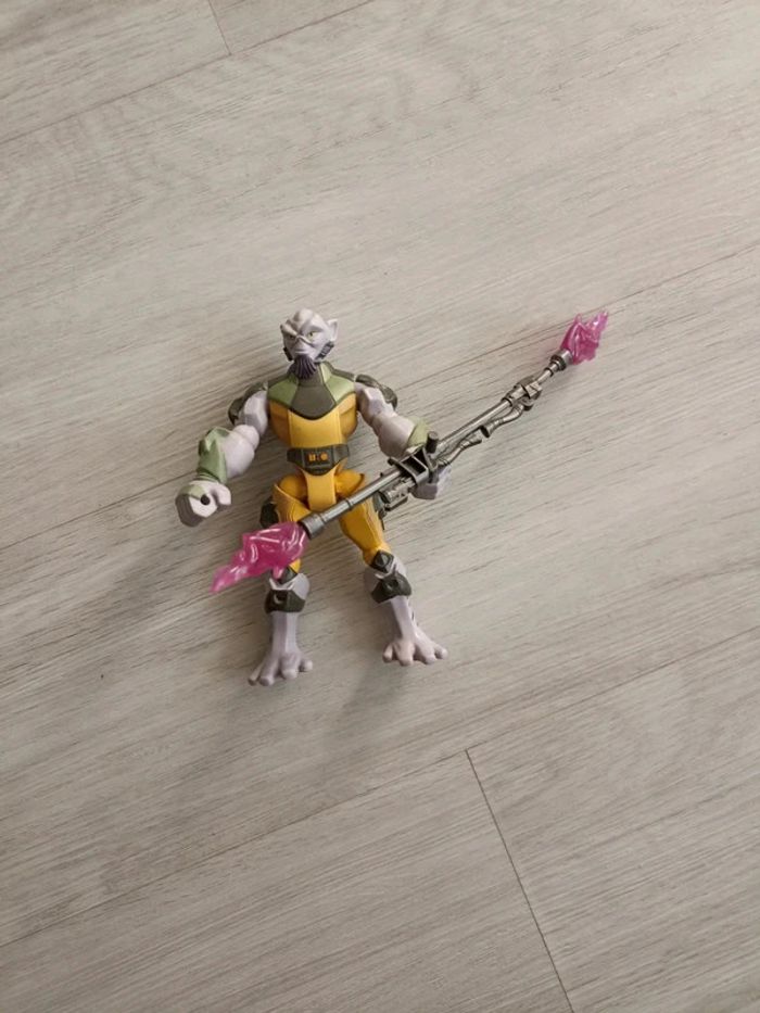 figurine de marque Heros Mashers taille 15 cm