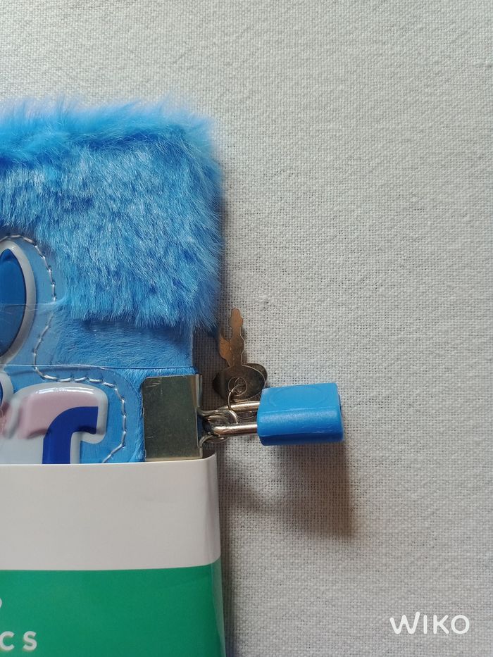 Carnet avec stylo et cadenas Stitch - photo numéro 2