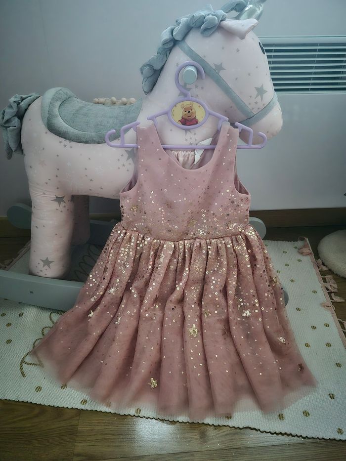 Robe motifs étoiles pailletées 92cm